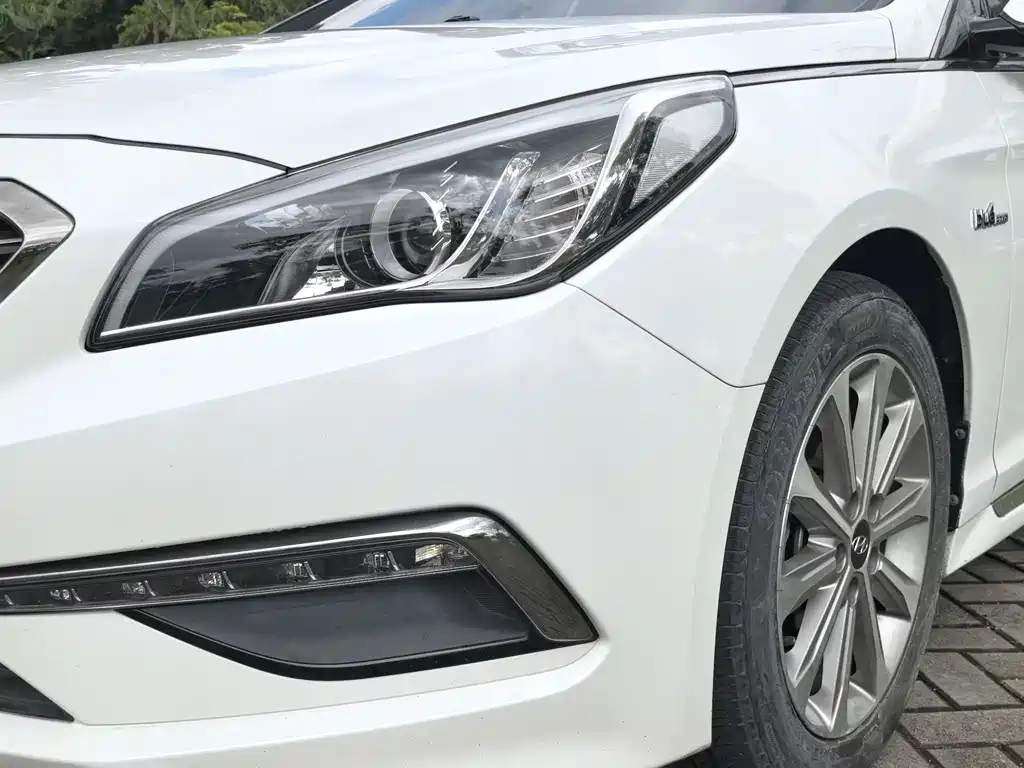 Hyundai Sonata 2015 — фото 10