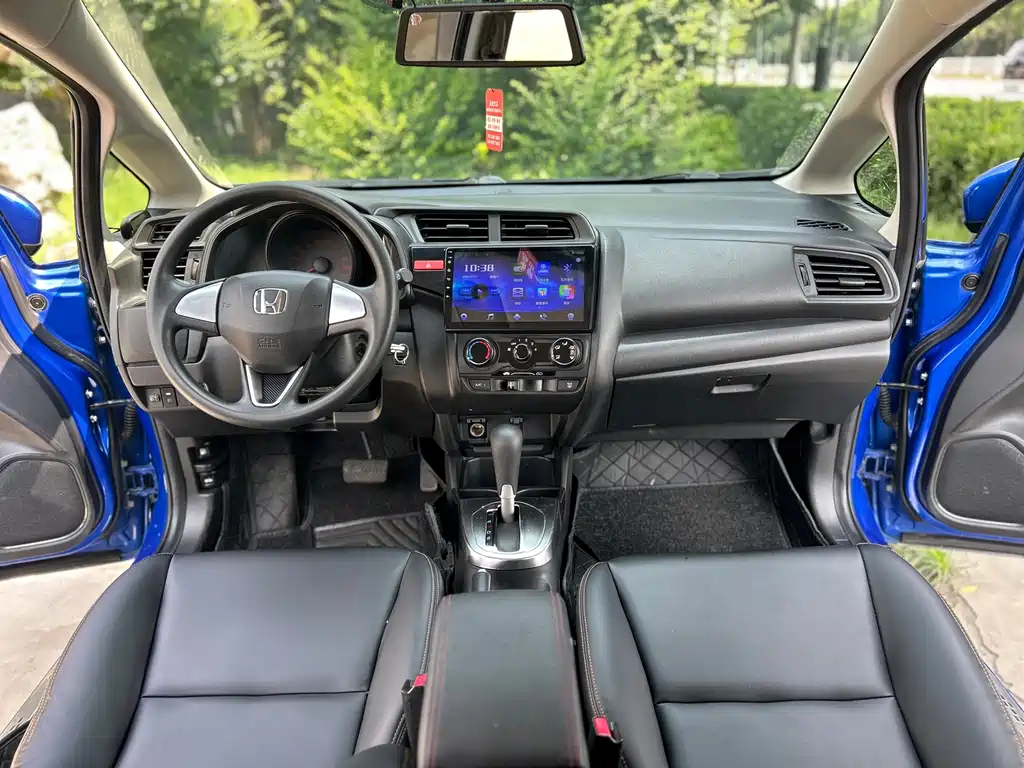 Honda Fit 2016 — фото 14