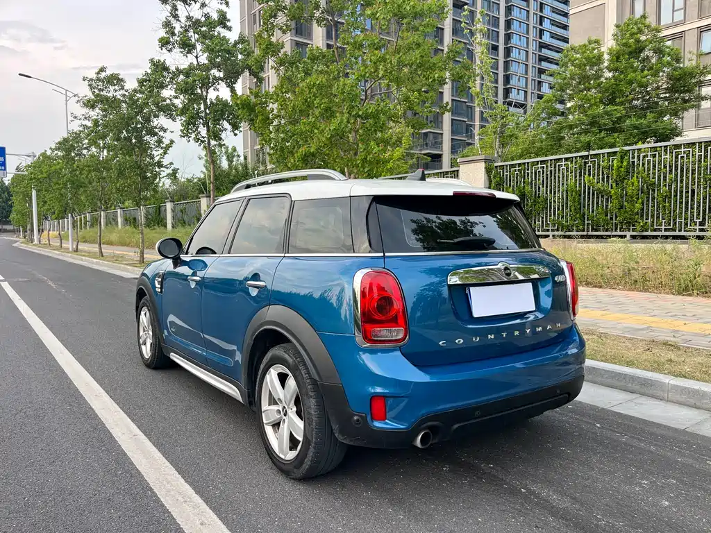 MINI Countryman 2018 — фото 15