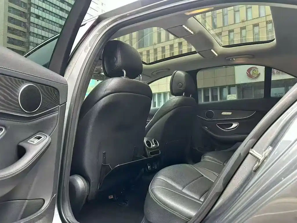Mercedes-Benz C-Class 2020