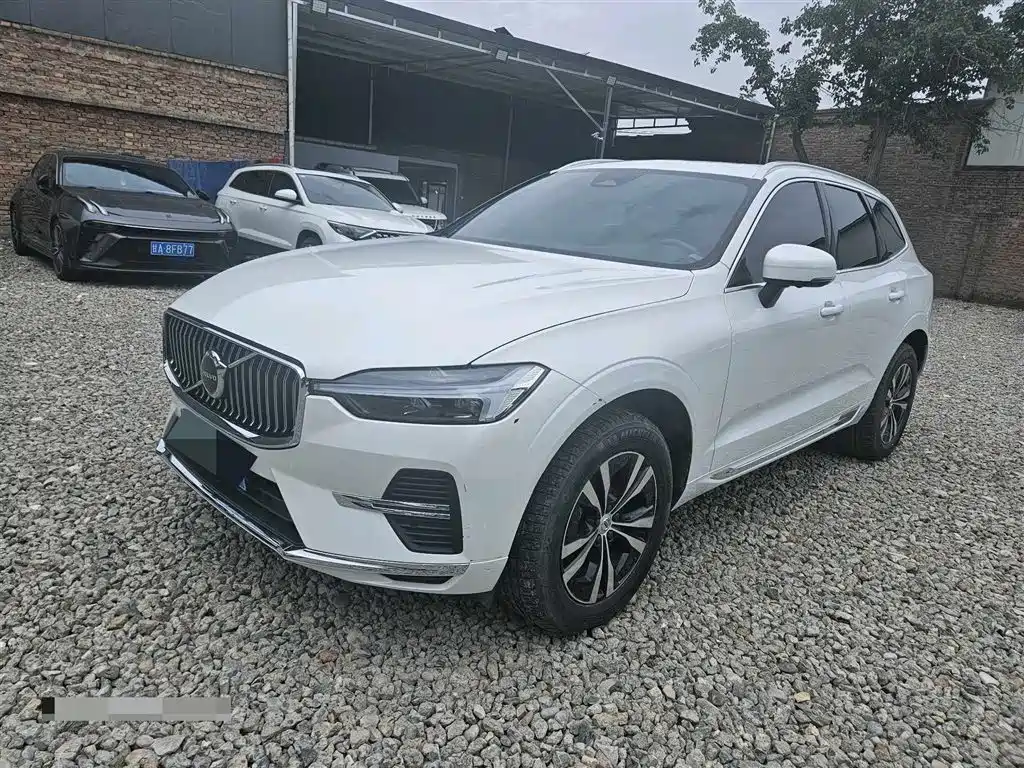 Volvo XC60 2022