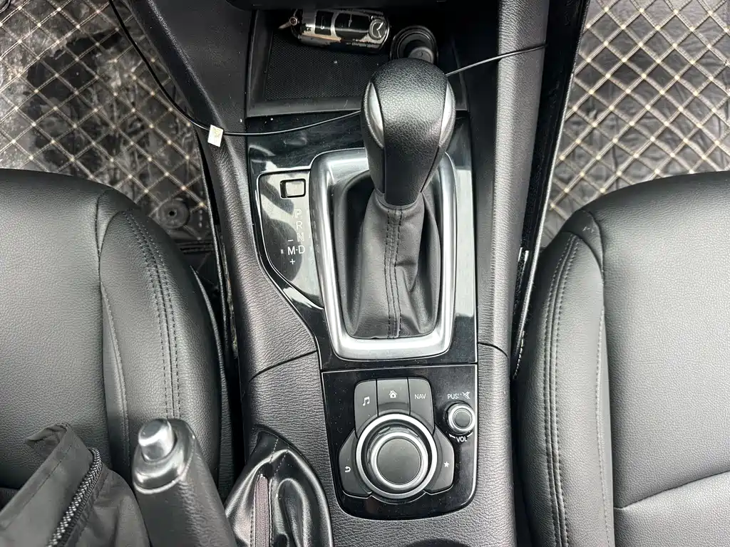 Mazda 3 Angkesela 2016 — фото 13