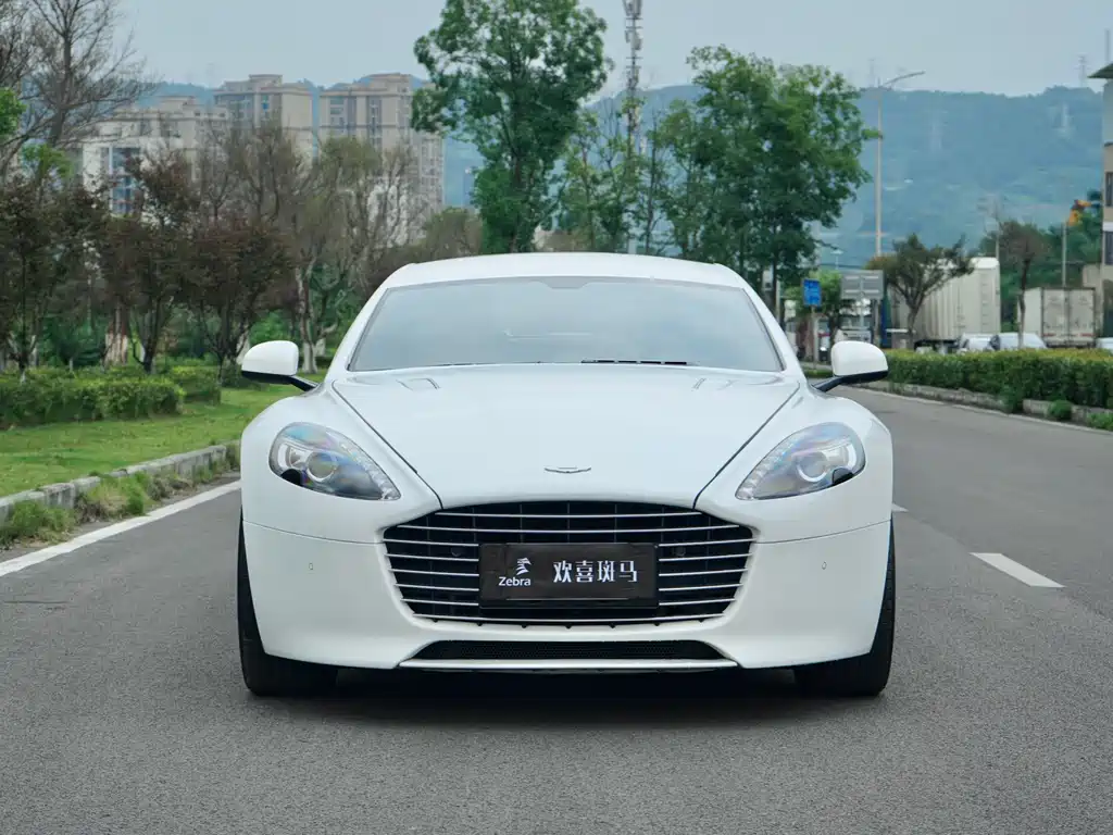 Aston Martin Rapide 2016 — фото 2