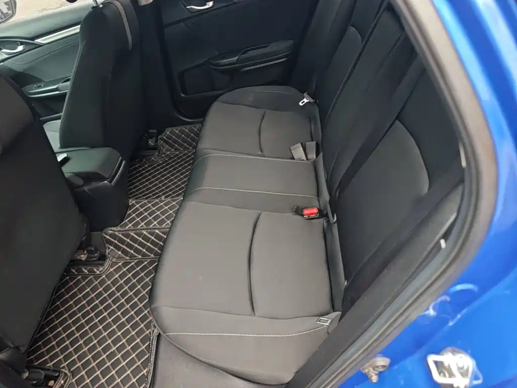 Honda Civic 2020 — фото 17