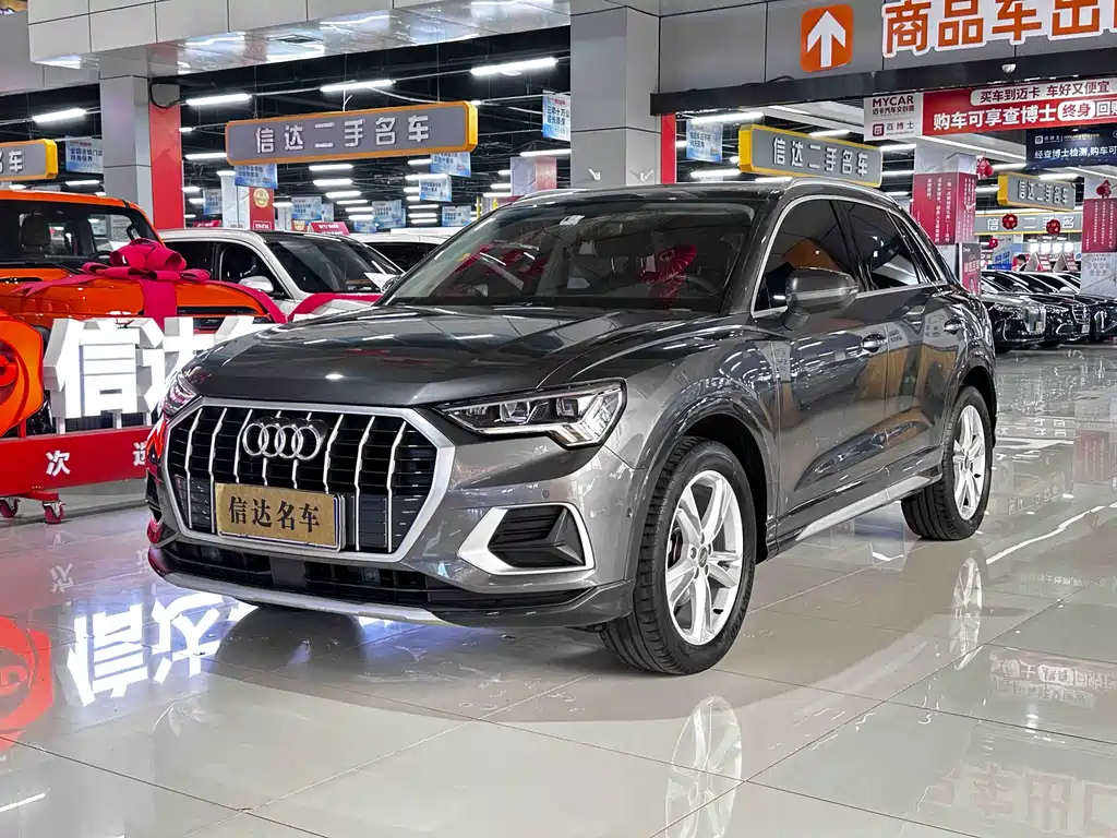 Audi Q3 2021 — фото 1