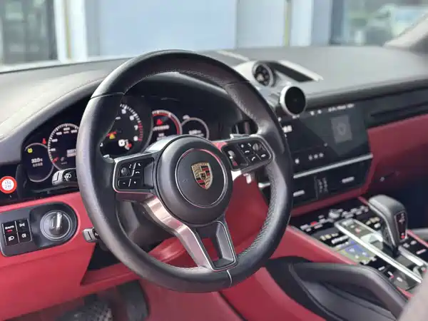 Porsche Cayenne 2020