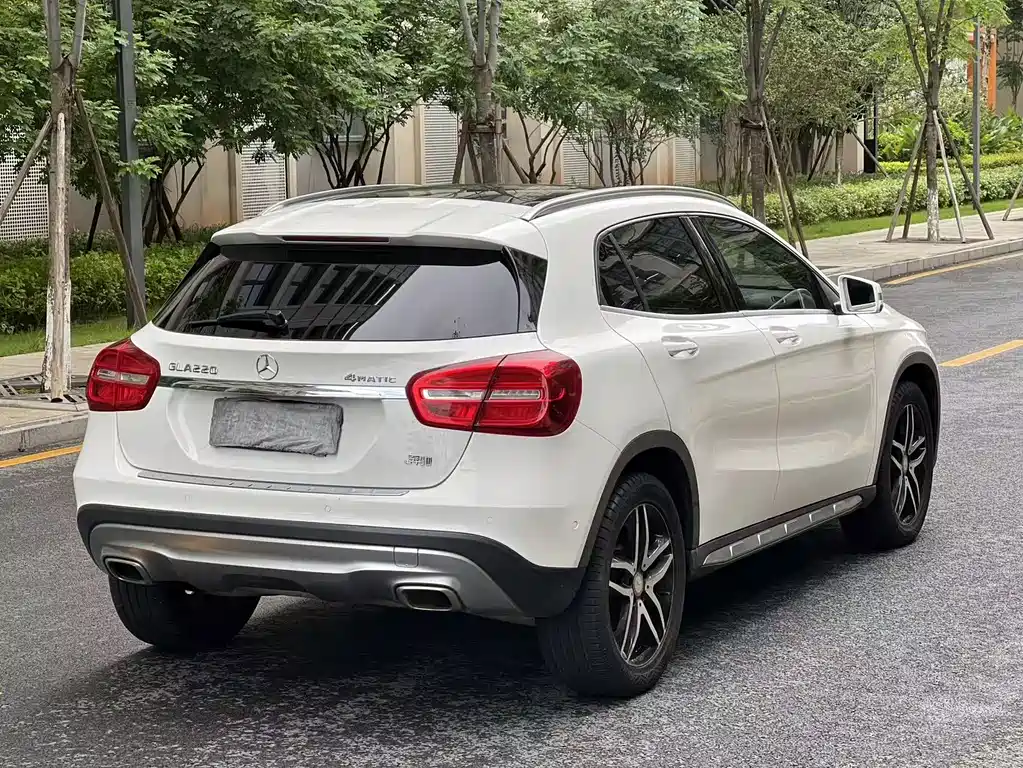 Mercedes-Benz GLA 2016