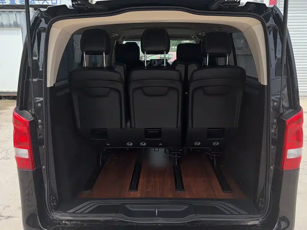 Mercedes-Benz Vito 2023 — фото 22