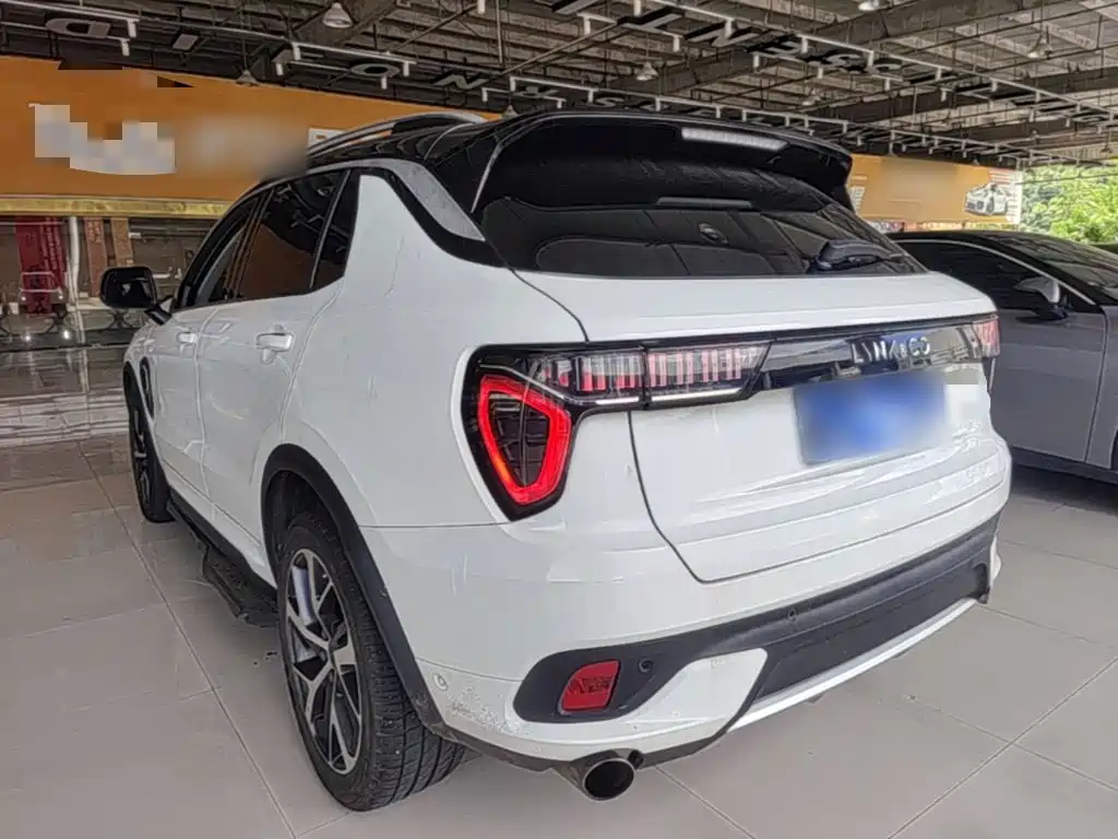 Lynk & Co 01 2018