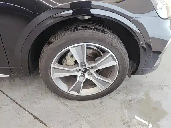 Audi Q5L Sportback 2021