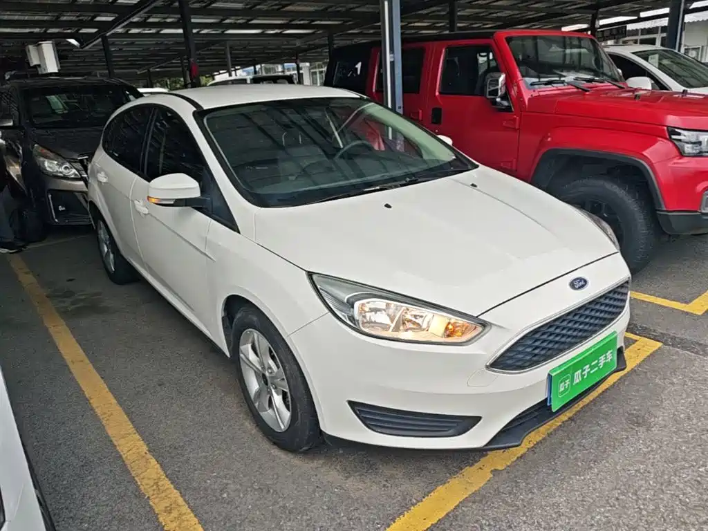 Ford Focus 2018 — фото 4