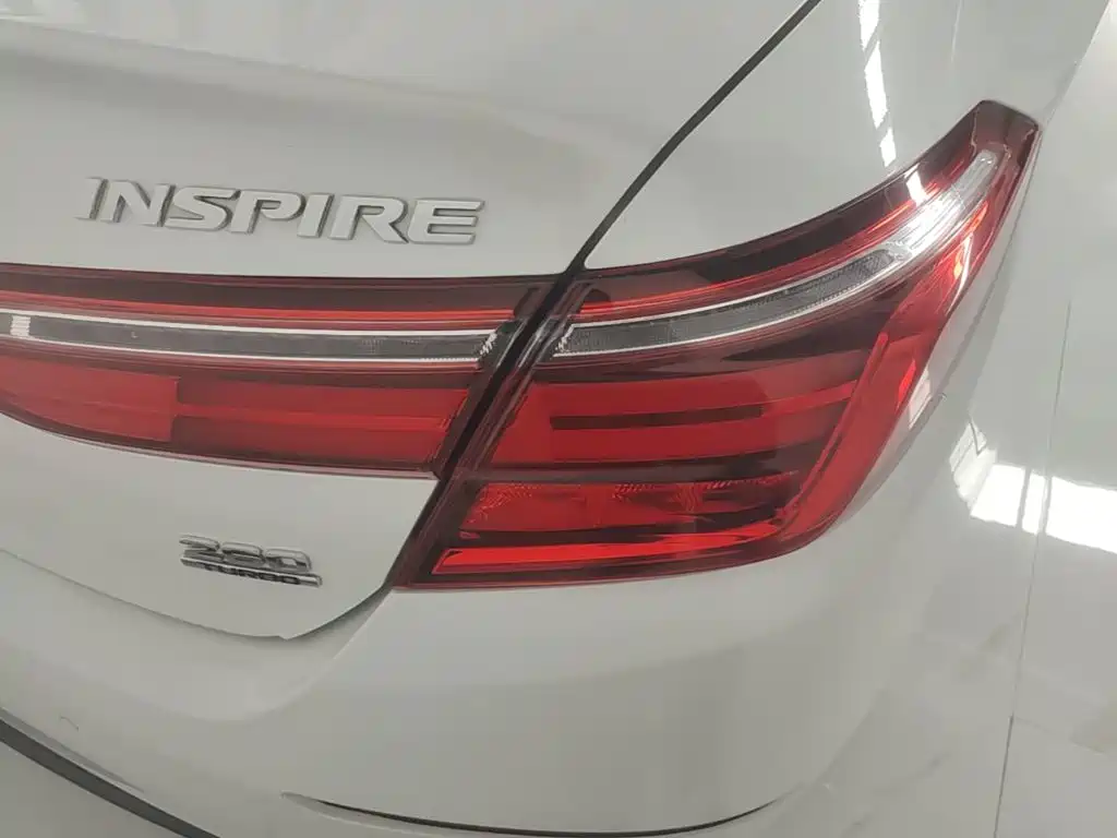 Honda Inspire 2022 — фото 8
