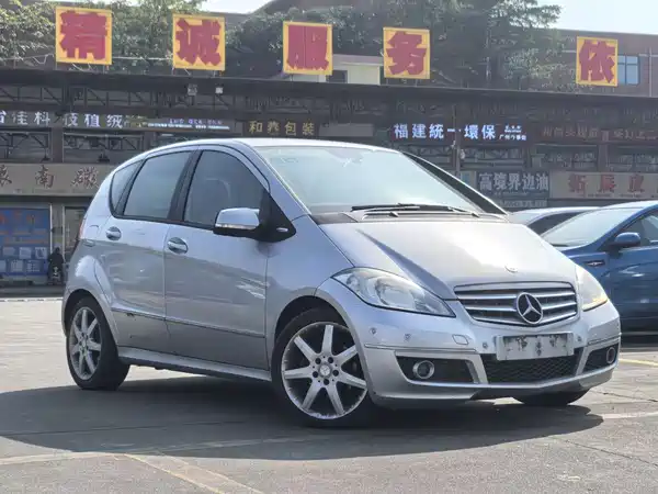 Mercedes-Benz A-Class 2011