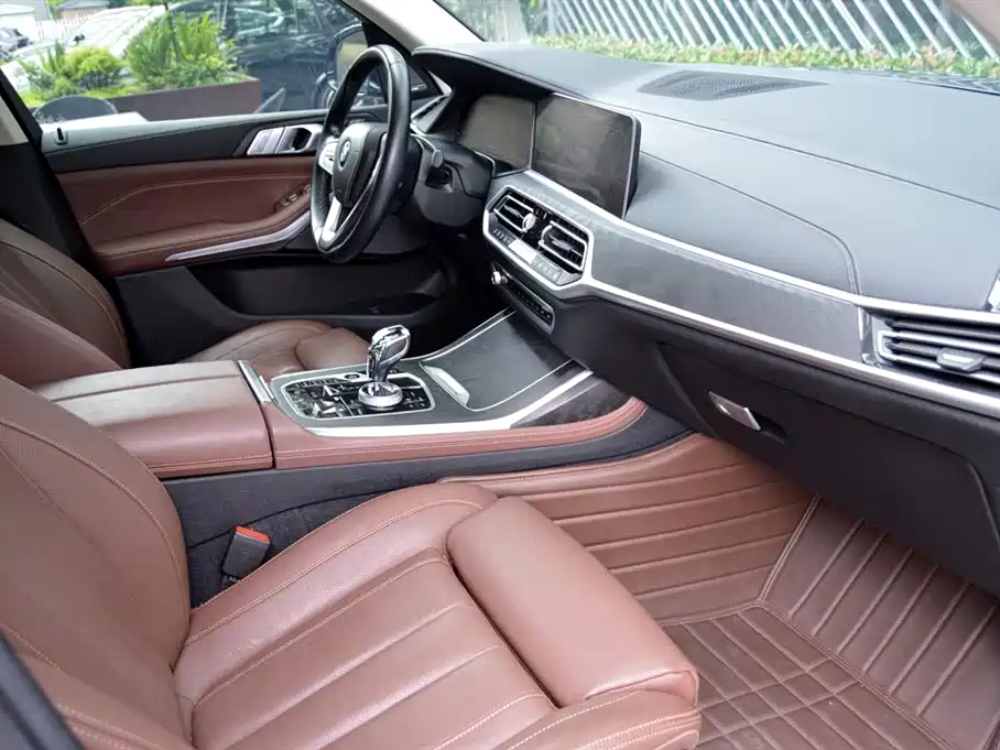 BMW X7 2021 — фото 16