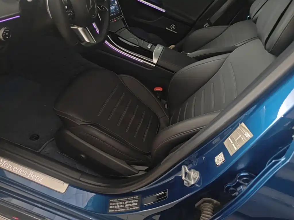 Mercedes-Benz C-Class 2023 — фото 15