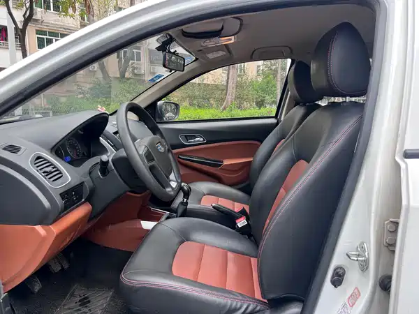 Geely King Kong 2016
