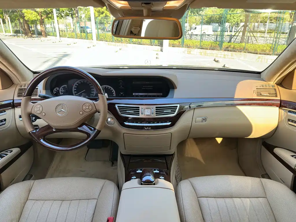 Mercedes-Benz S-Class 2010 — фото 21
