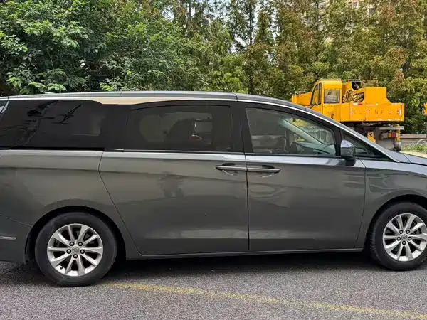 Buick GL8 2017