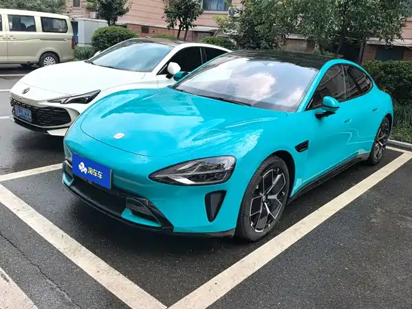 Xiaomi SU7 2025