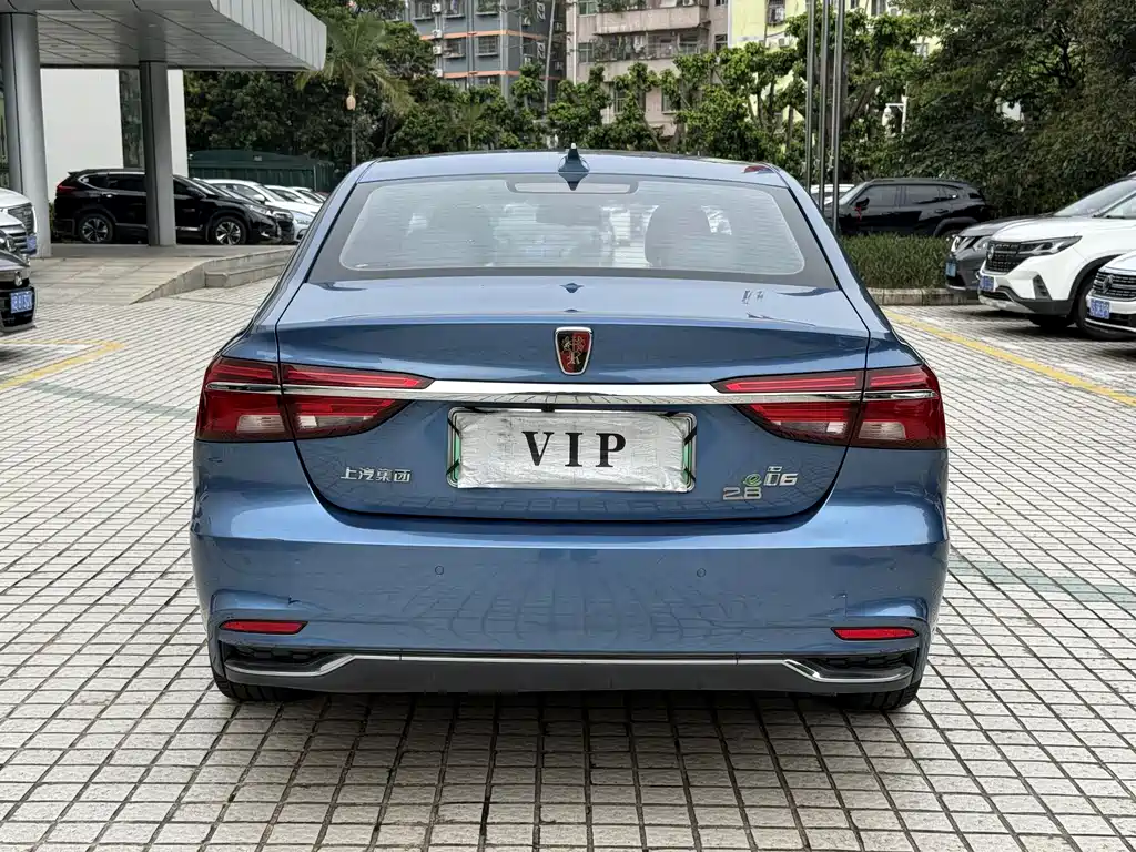 Roewe i6 New Energy 2018 — фото 6