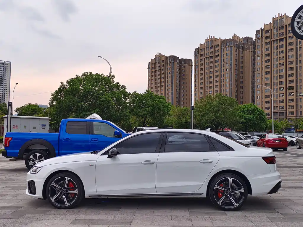 Audi A4L 2024