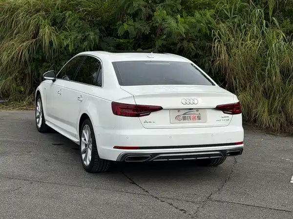 Audi A4L 2018