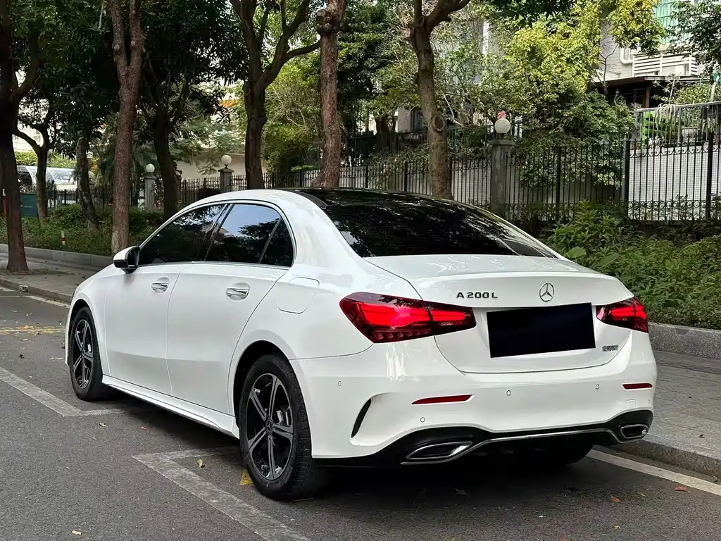 Mercedes-Benz A-Class 2023 — фото 17