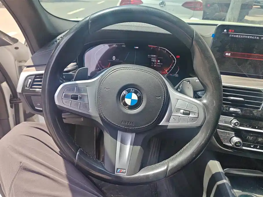 BMW 5 Series 2023 — фото 15
