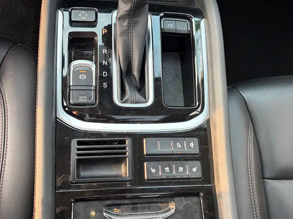 GAC Trumpchi GS8 2019 — фото 12