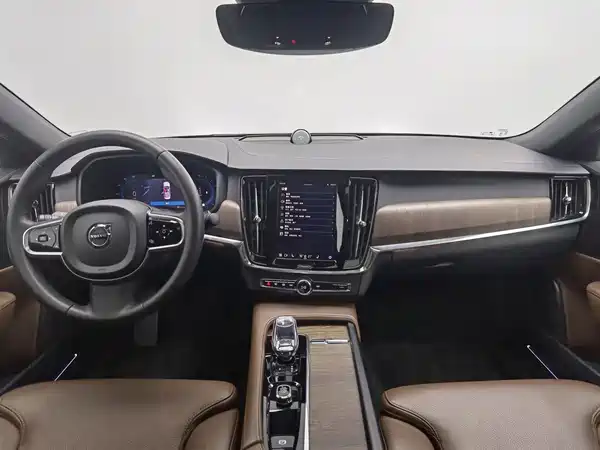 Volvo S90 2024