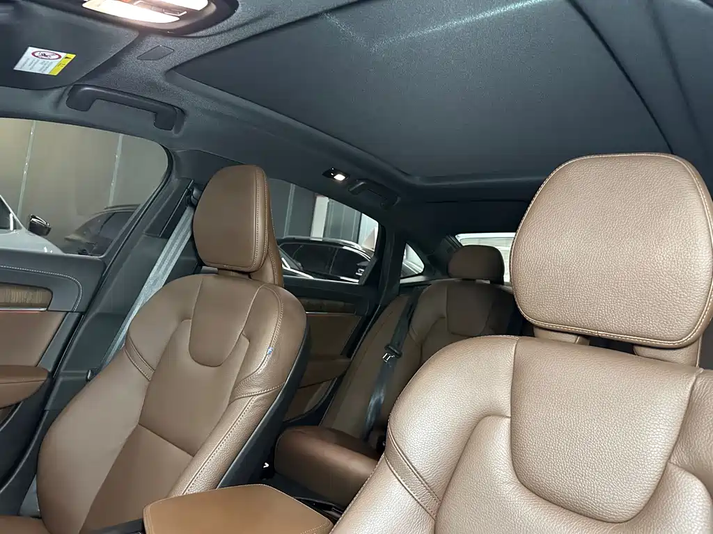 Volvo S90 2022 — фото 12