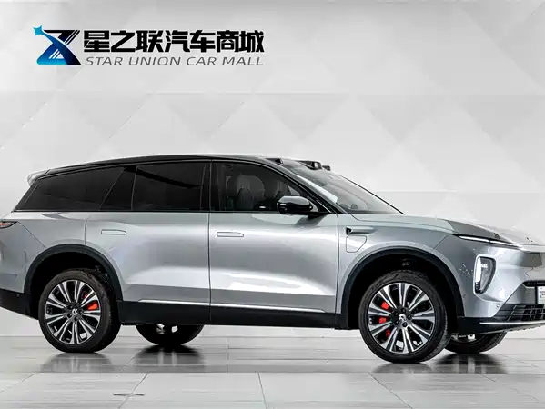 NIO ES8 2025