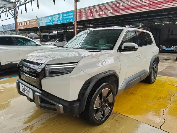 Fangchengbao Titanium 3 2025