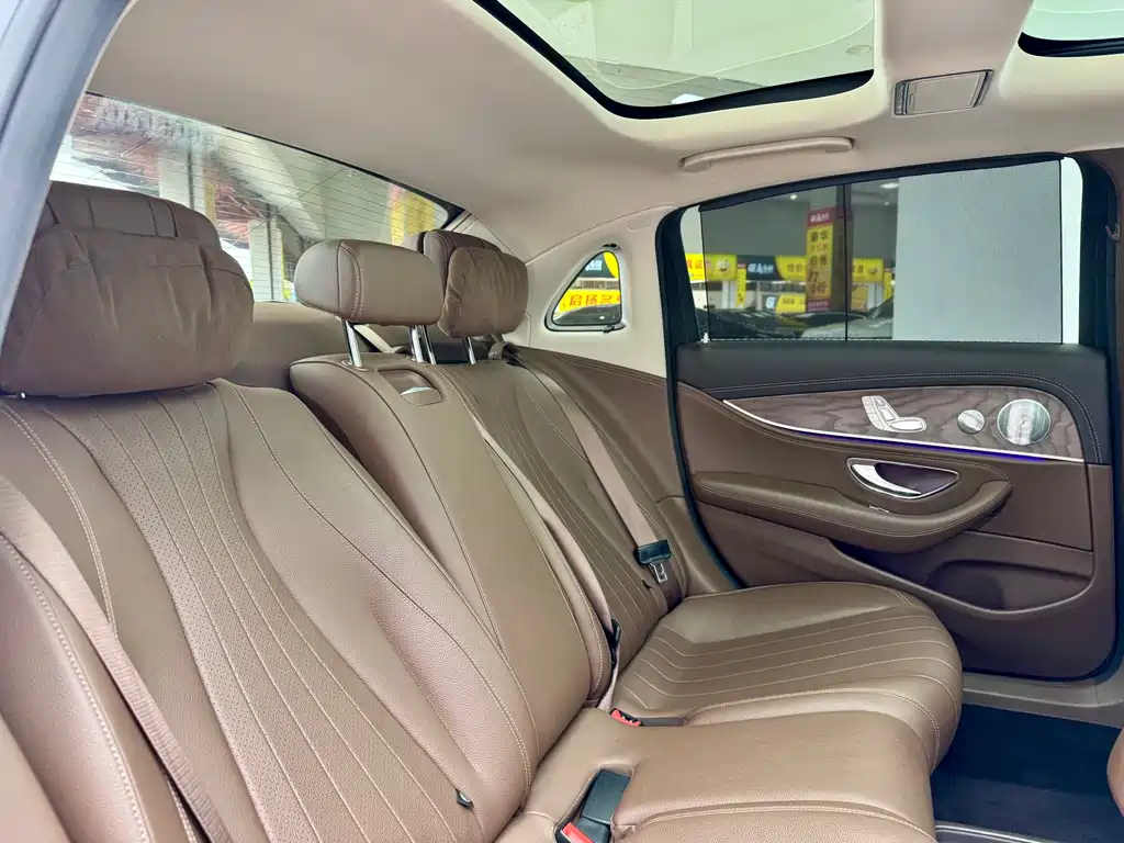 Mercedes-Benz E-Class 2020 — фото 14