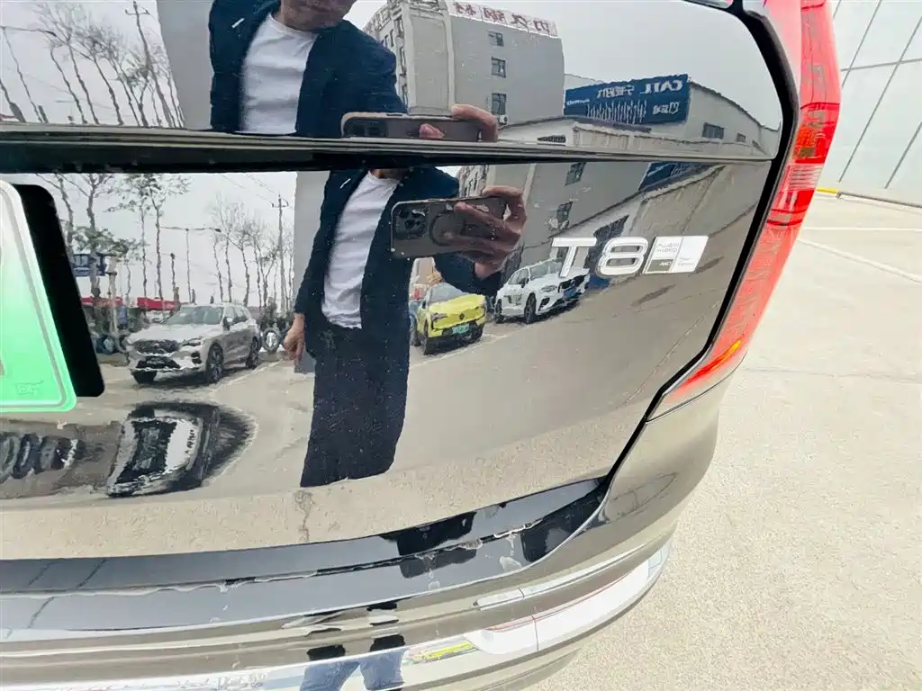 Volvo XC90 Plug-In Hybrid 2025 — фото 16