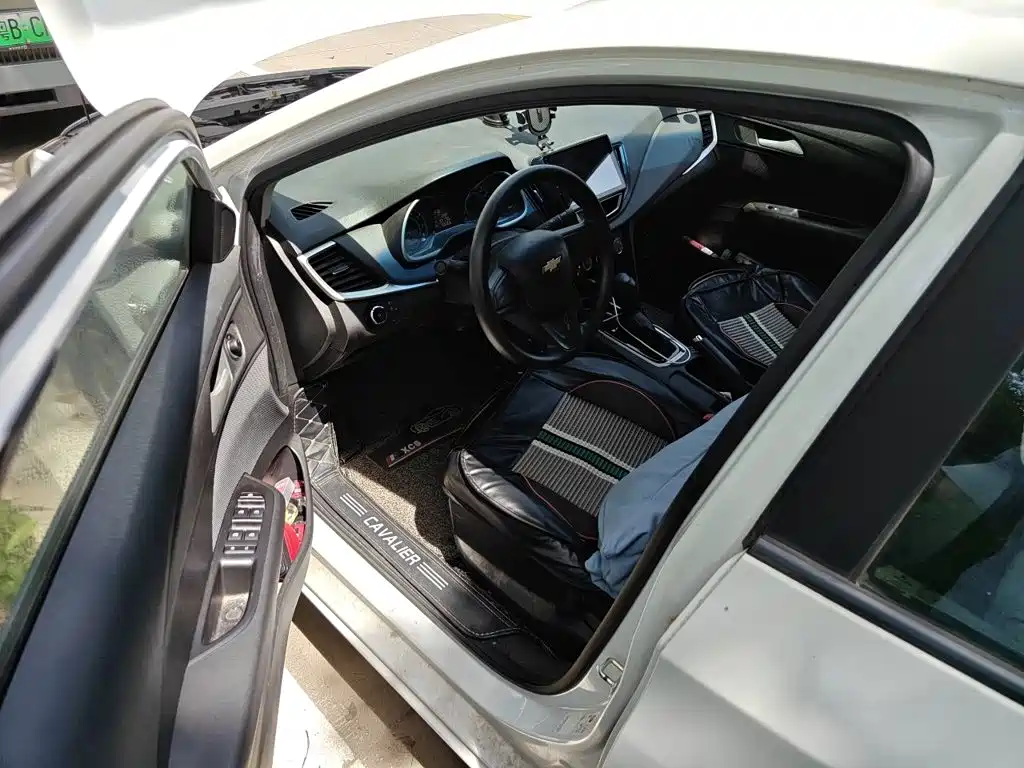 Chevrolet Cavalier 2018 — фото 13