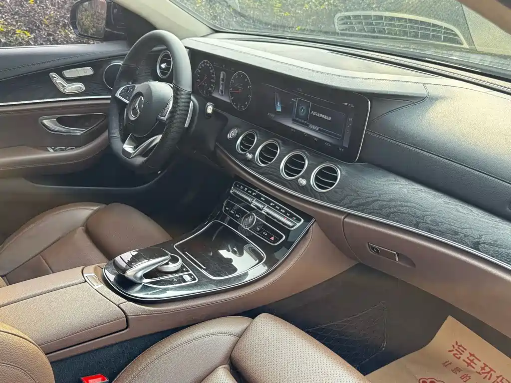 Mercedes-Benz E-Class 2016 — фото 13
