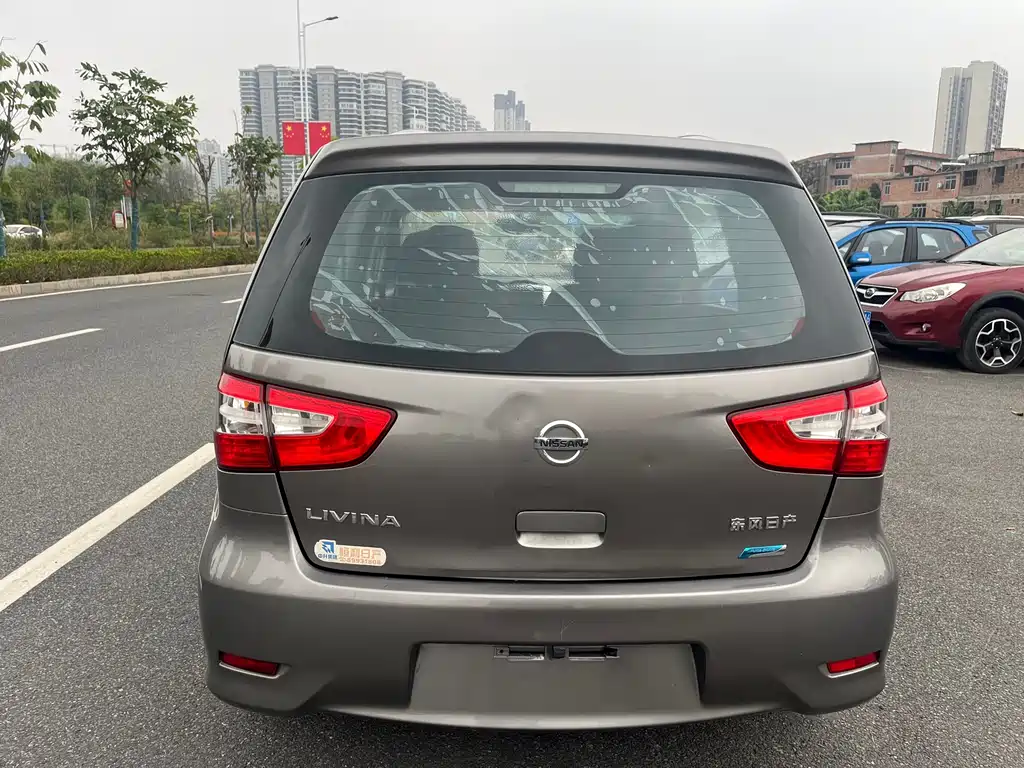 Nissan Livina 2014
