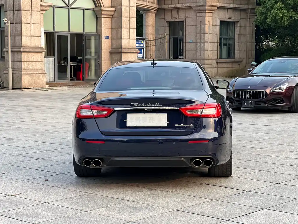 Maserati Quattroporte 2017 — фото 8