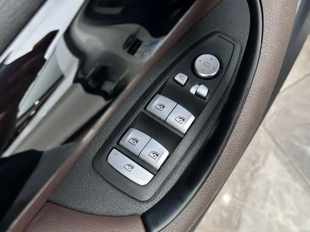BMW X1 2023 — фото 15