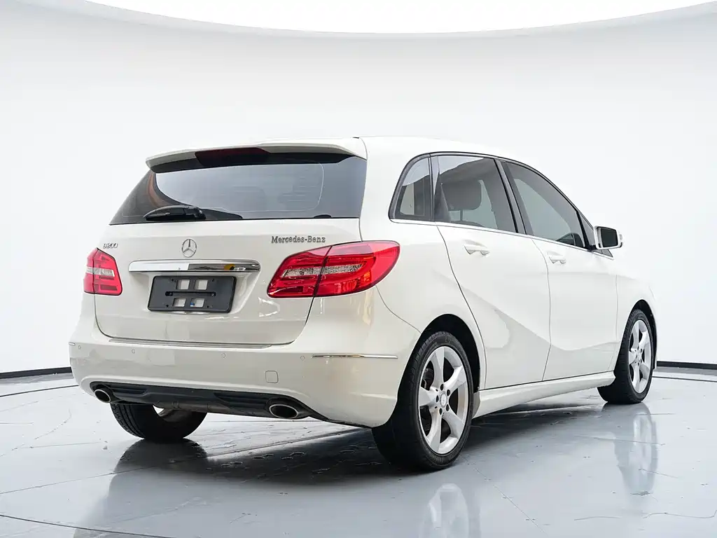 Mercedes-Benz B-Class 2014 — фото 24