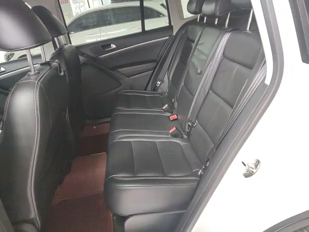 Volkswagen Tiguan 2016 — фото 13