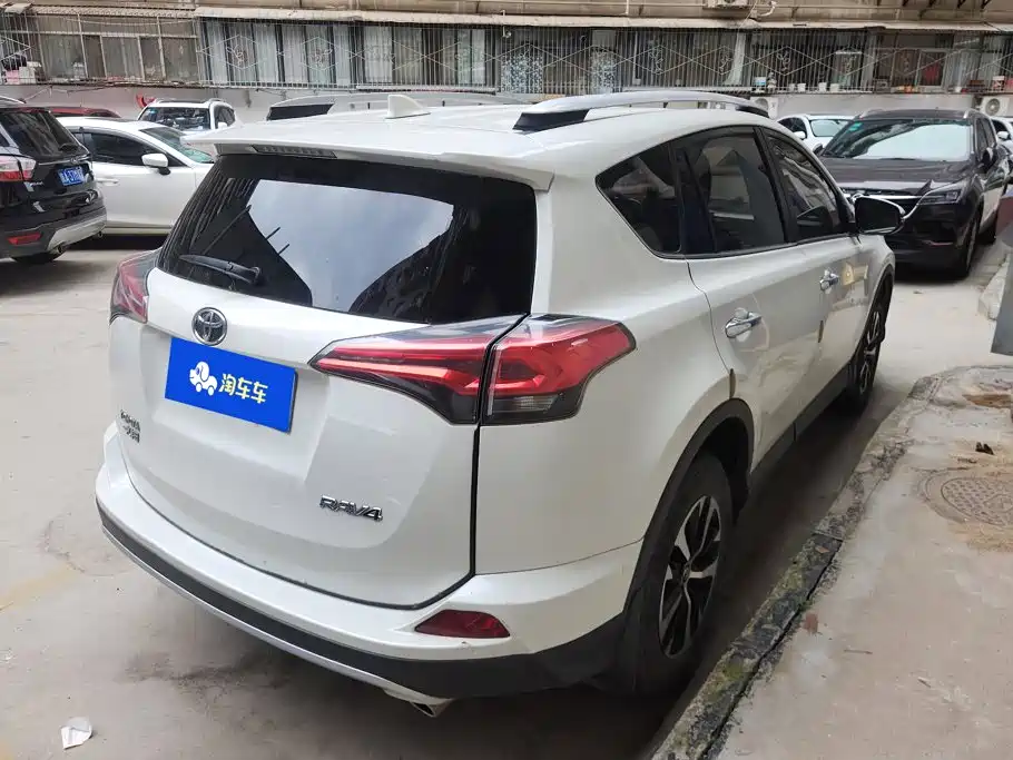 Toyota RAV4 2018