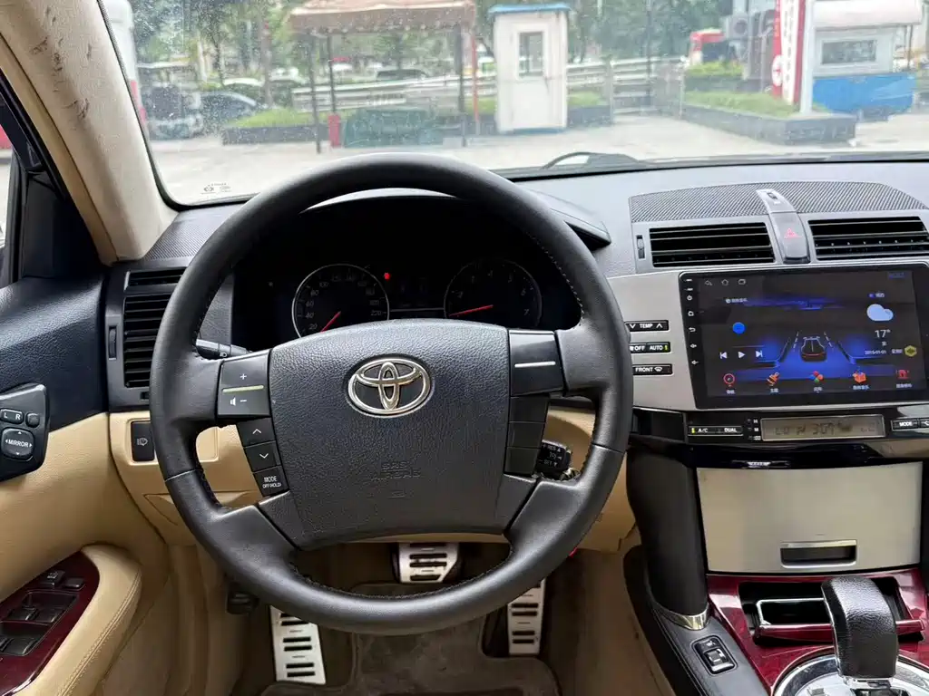 Toyota Reiz 2009