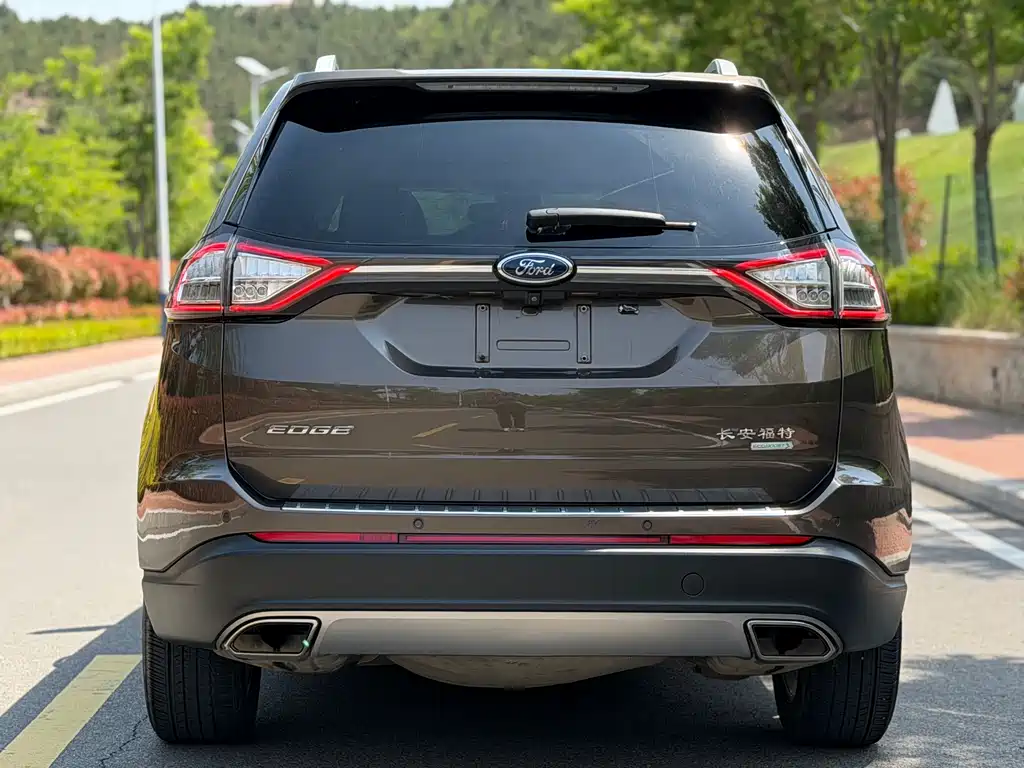 Ford Edge 2016 — фото 5