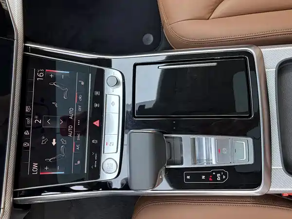 Audi Q8 2019