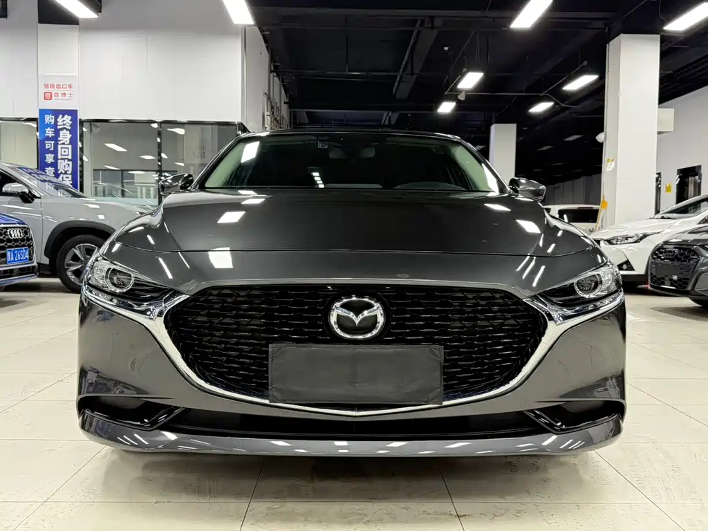 Mazda 3 Axela 2022