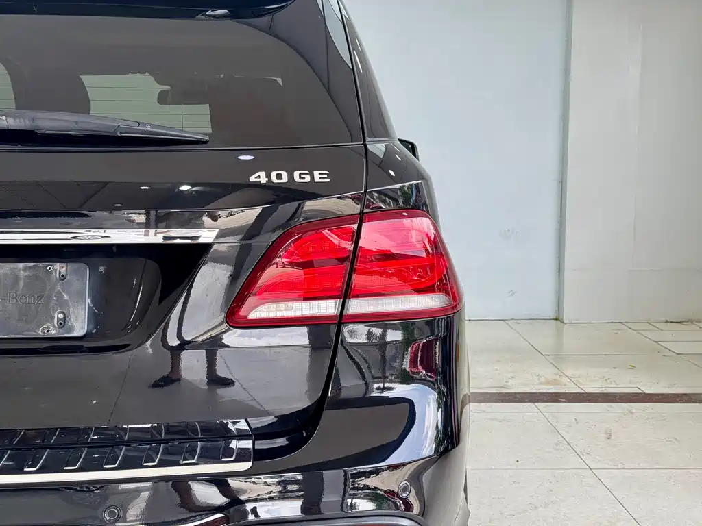 Mercedes-Benz GLE 2018 — фото 24