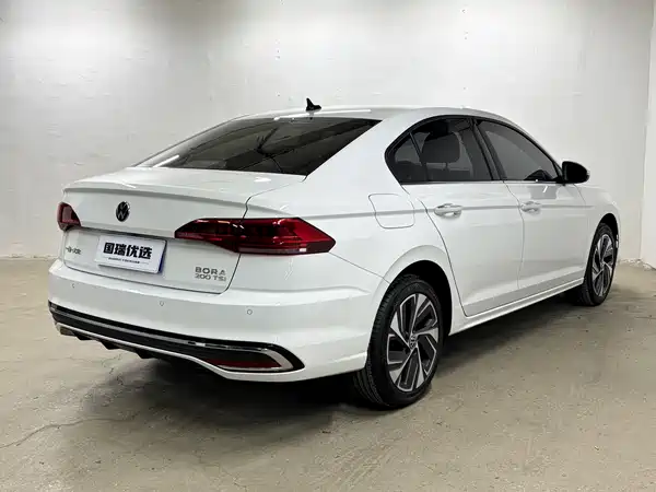 Volkswagen Bora 2023