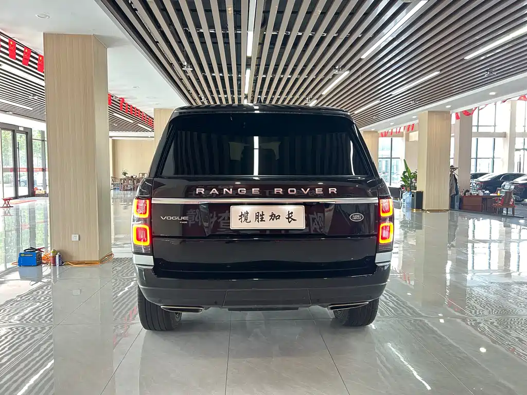 Land Rover Range Rover 2020 — фото 36